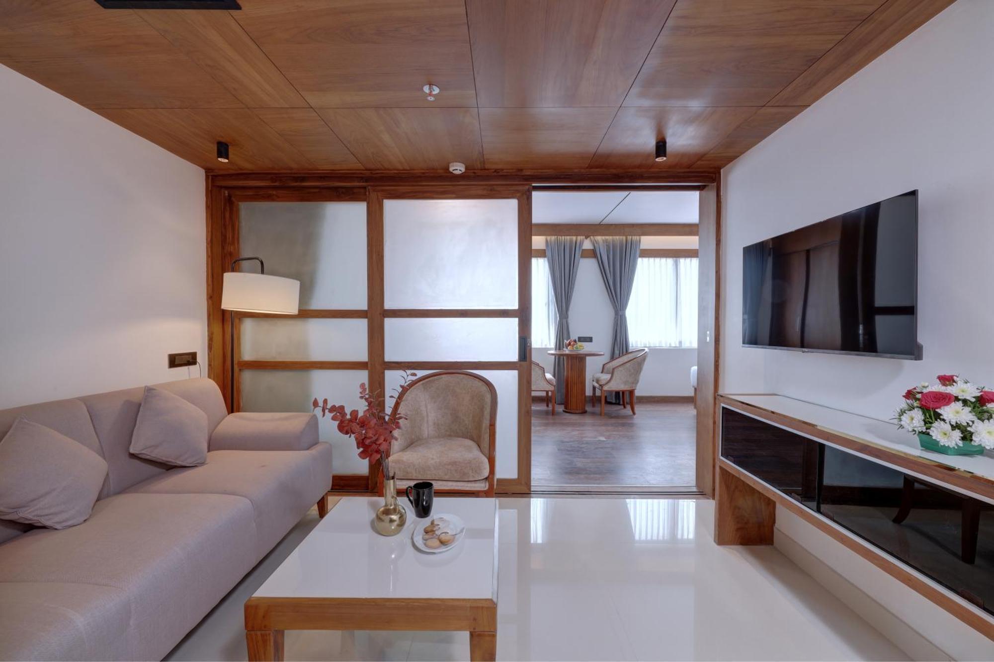 Hotel Cordial Sopanam Thiruvananthapuram Bagian luar foto