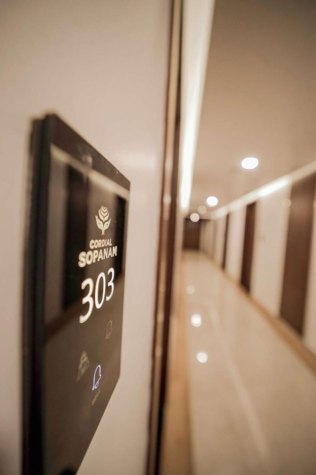 Hotel Cordial Sopanam Thiruvananthapuram Bagian luar foto
